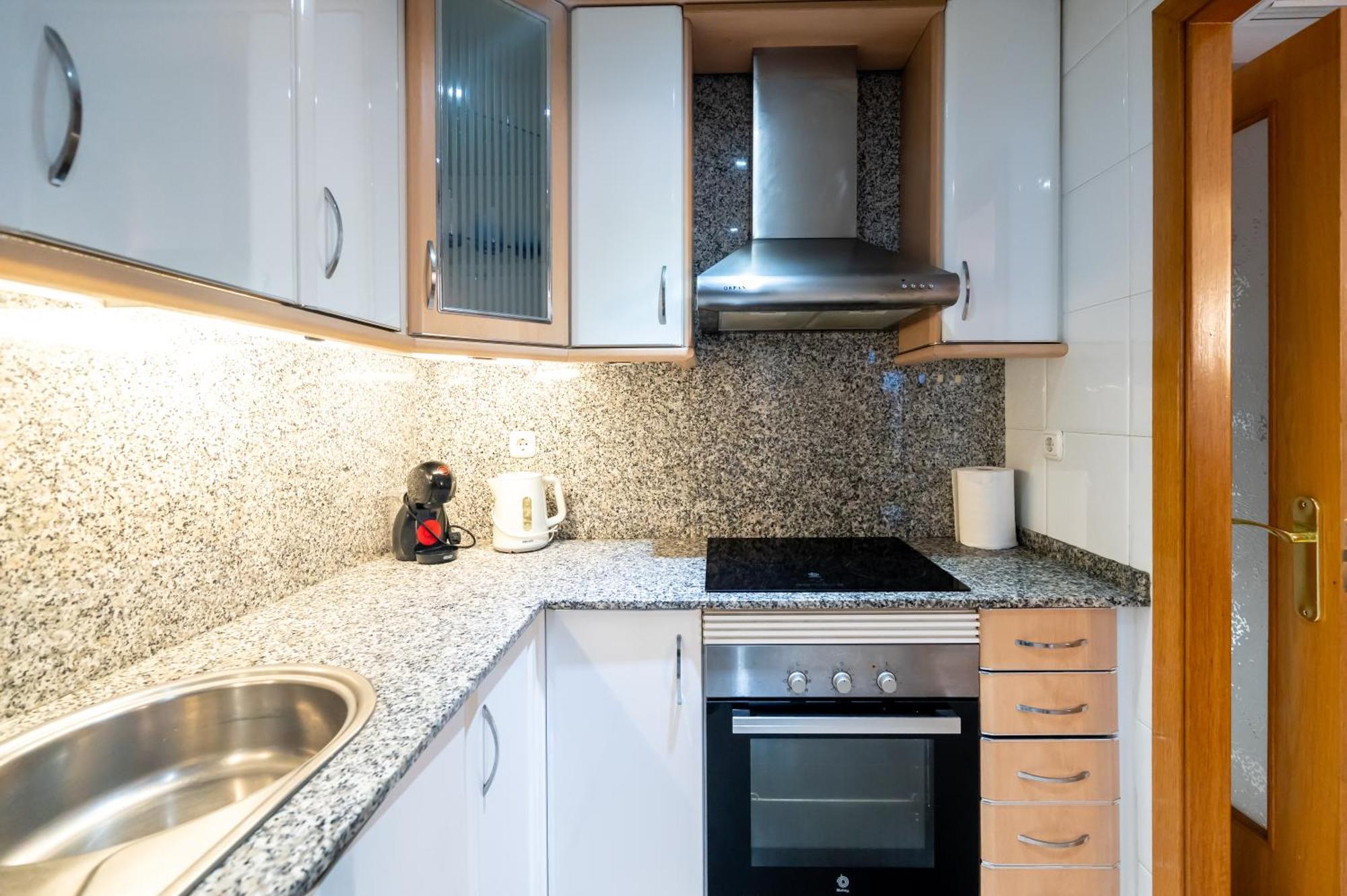 דירות ברצלונה Comfy Downtown + Private Terrace מראה חיצוני תמונה