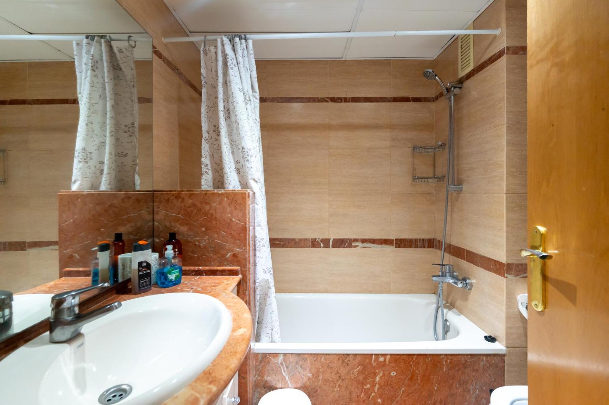 דירות ברצלונה Comfy Downtown + Private Terrace מראה חיצוני תמונה